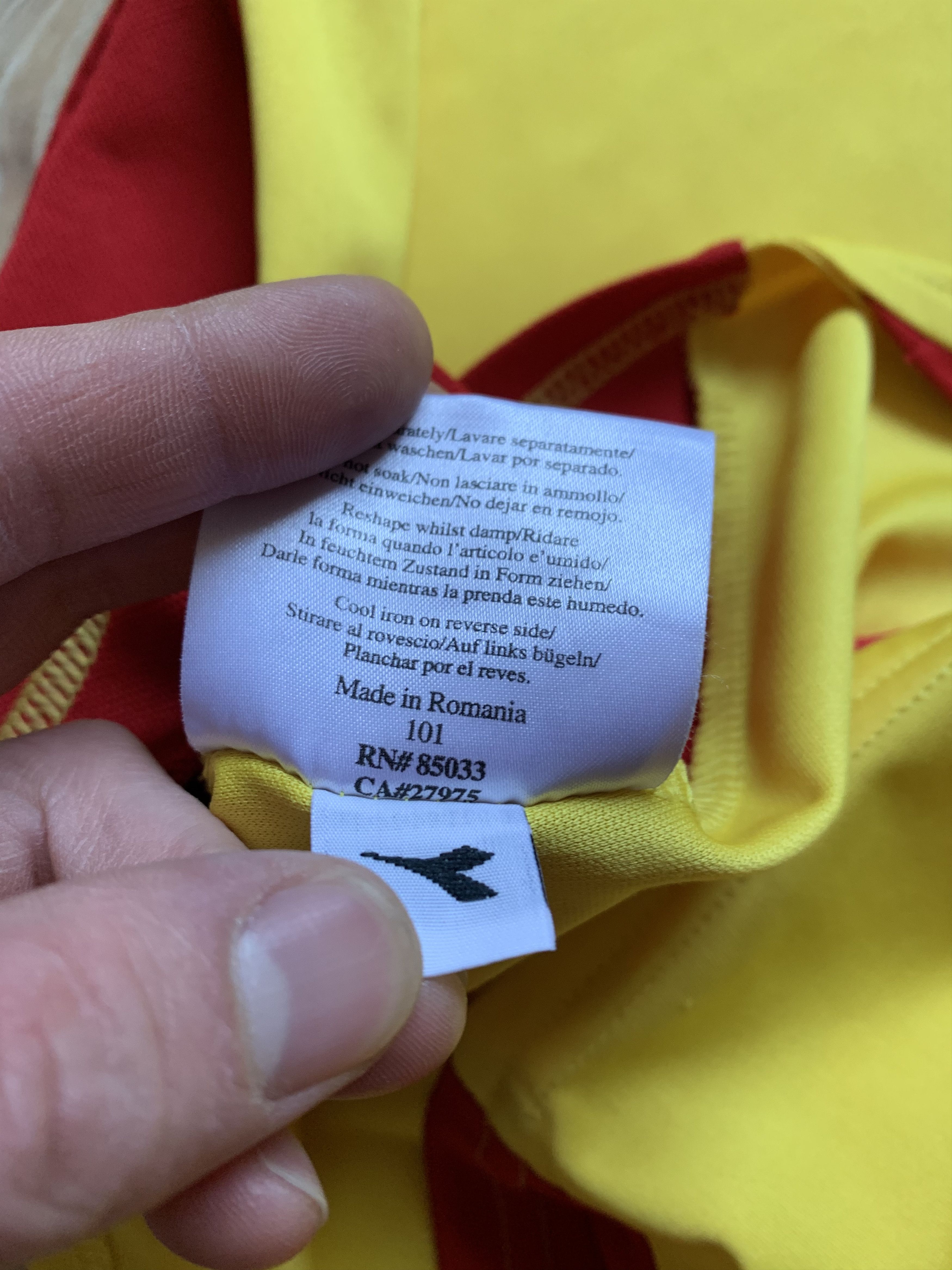 Diadora × Vintage Vintage Watford Diadora Football Jersey 2006-2007 Size US S / EU 44-46 / 1 - 8 Thumbnail