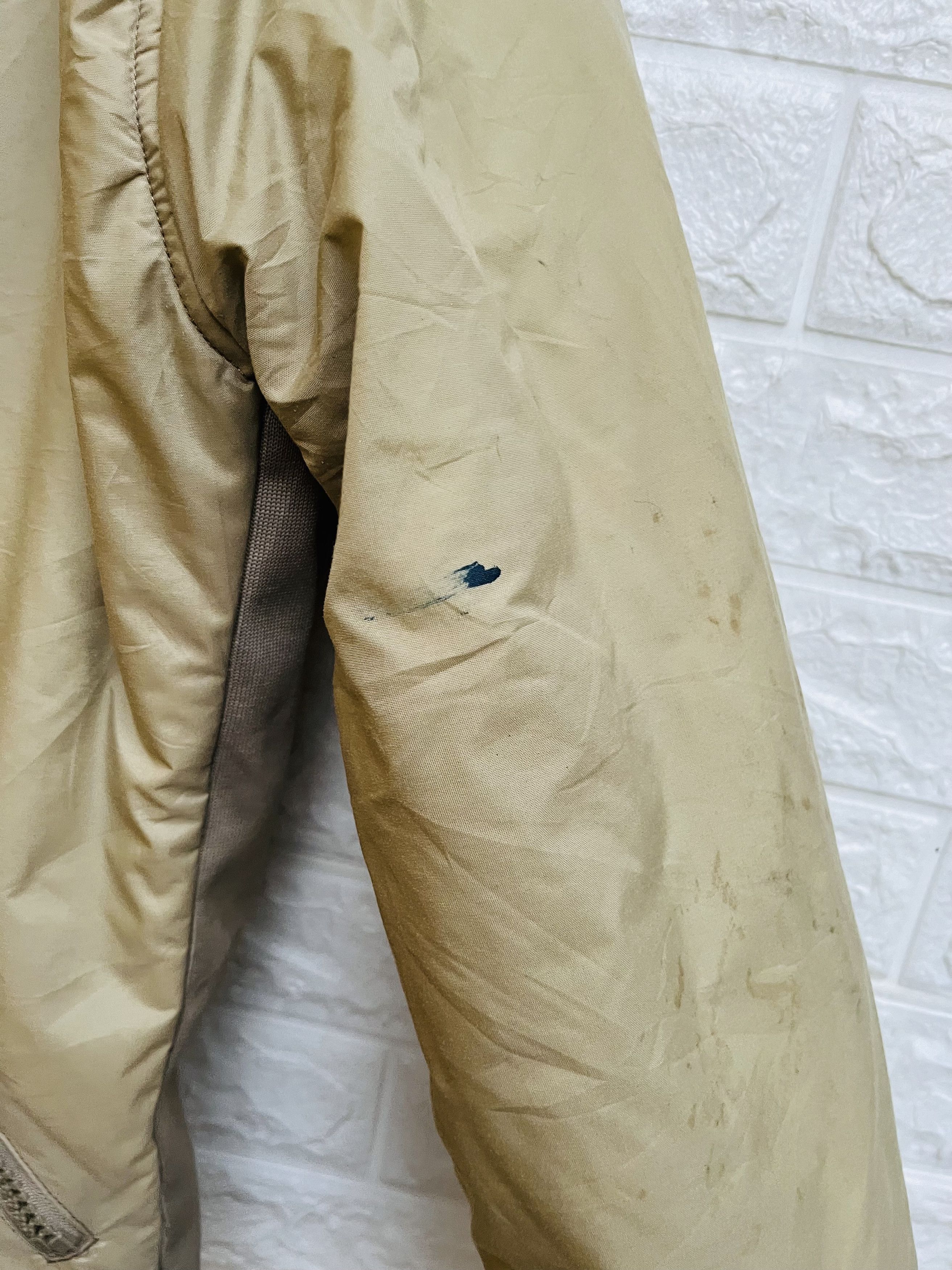 Japanese Brand × Vintage Vintage Tropical Hell Japanese Designer Fashion Style Size US M / EU 48-50 / 2 - 16 Thumbnail