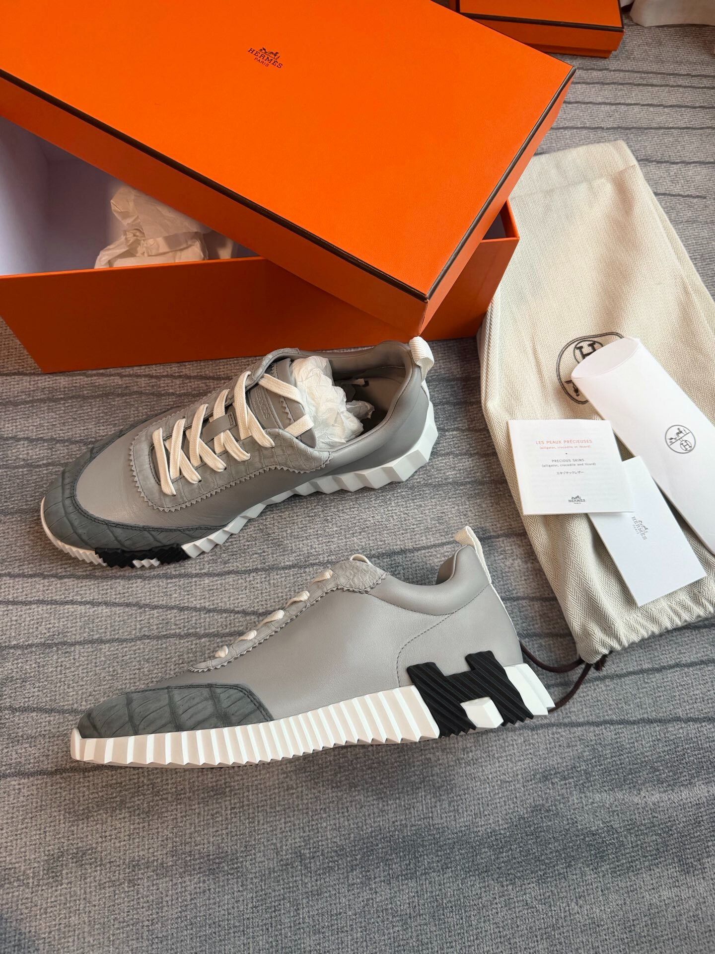 Hermes Hermes Men's Bouncing Sneakers in Gray Size US 8.5 / EU 41-42 - 1 Thumbnail