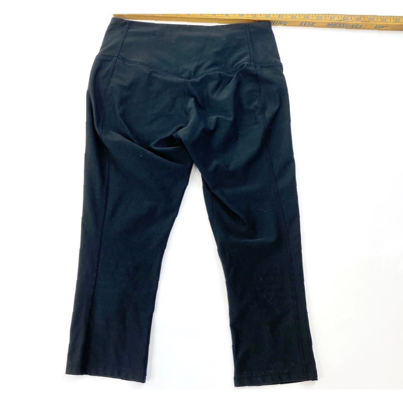 Nike VINTAGE Nike Yoga Capri Pants Women XS Black Dri-Fit Ten Less Plastic Bottles Size 26" / US 2 / IT 38 - 4 Thumbnail