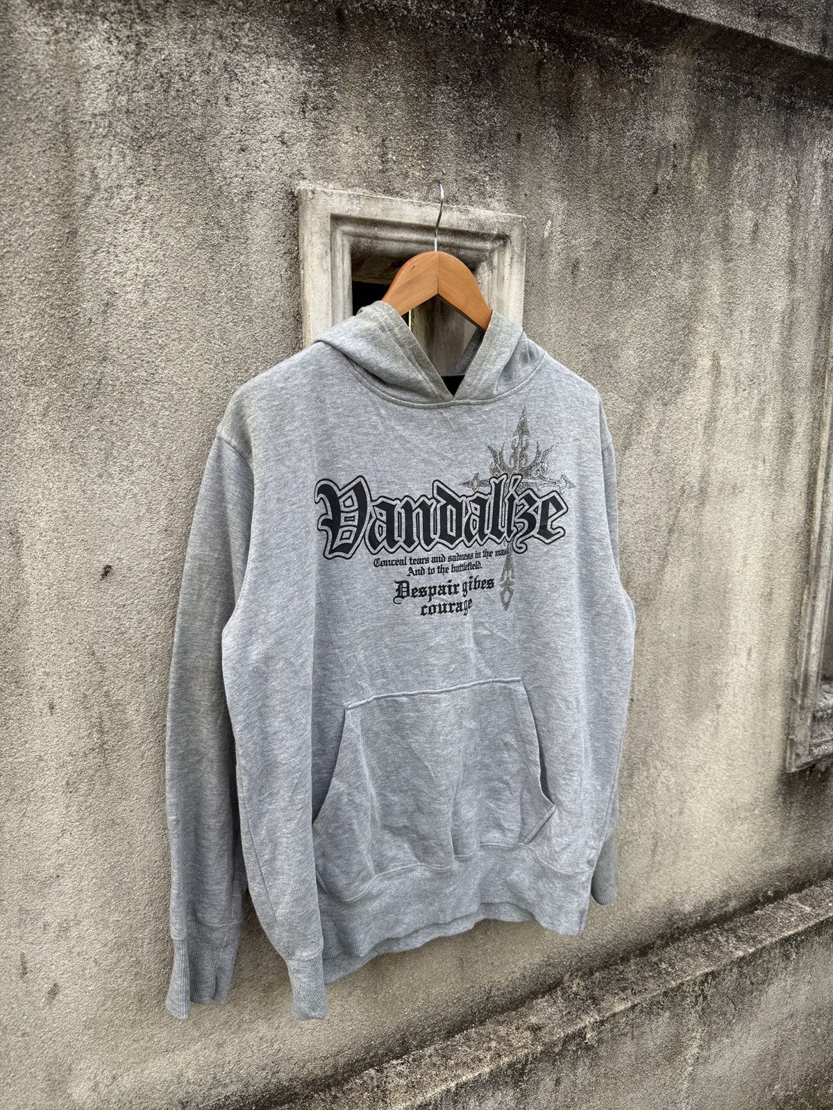 If Six Was Nine Vandalize “Dragon Heart” Gothic Graphic Hoodie Size US L / EU 52-54 / 3 - 5 Thumbnail