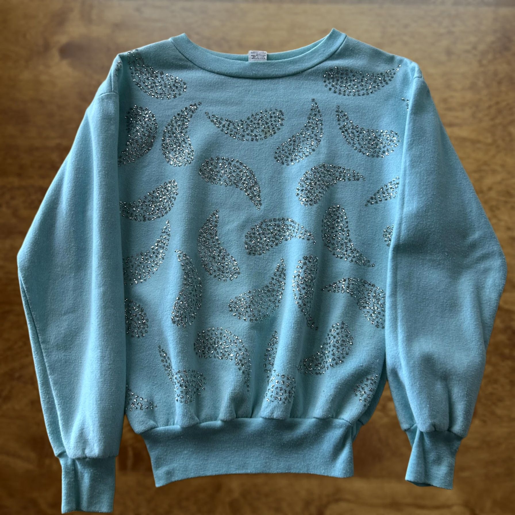 Vintage VINTAGE Sweatshirt Womens Medium Blue Crewneck Paisley Rhinestone Fleece Size M / US 6-8 / IT 42-44 - 1 Thumbnail