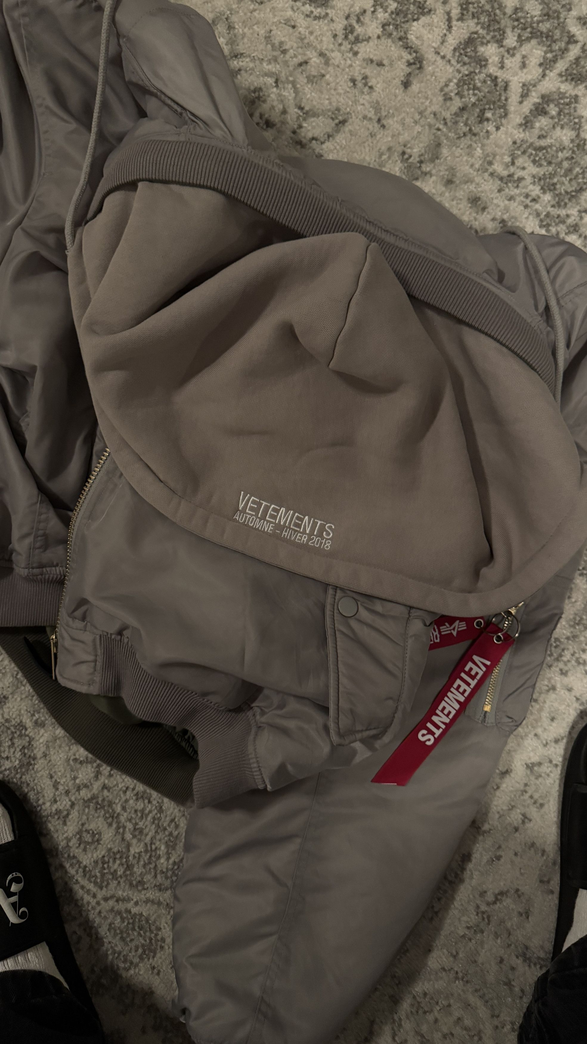 Alpha Industries × Vetements Vetements x Alpha Industries 2018 Reversible Bomber Jacket Size US XS / EU 42 / 0 - 11 Thumbnail