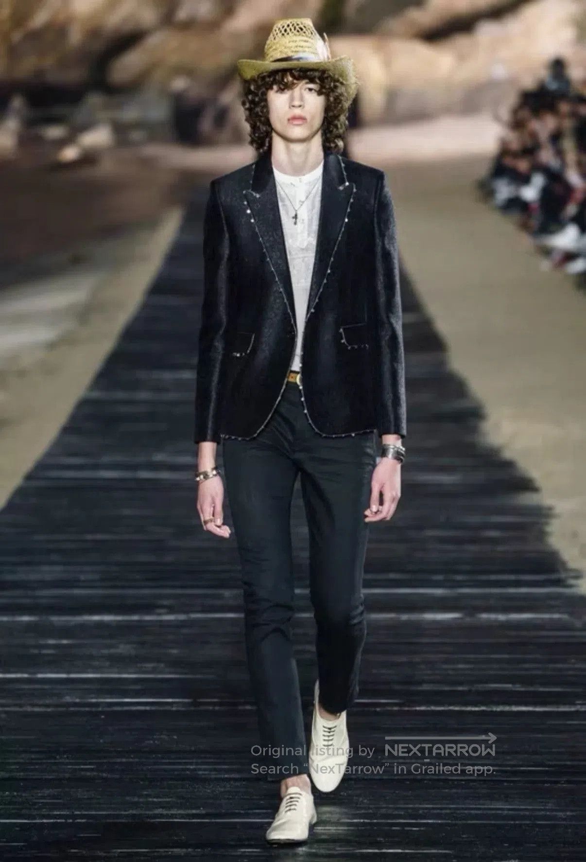 Saint Laurent Paris Saint Laurent Black Floral Pattern Blazer. Size US S / EU 44-46 / 1 - 7 Thumbnail