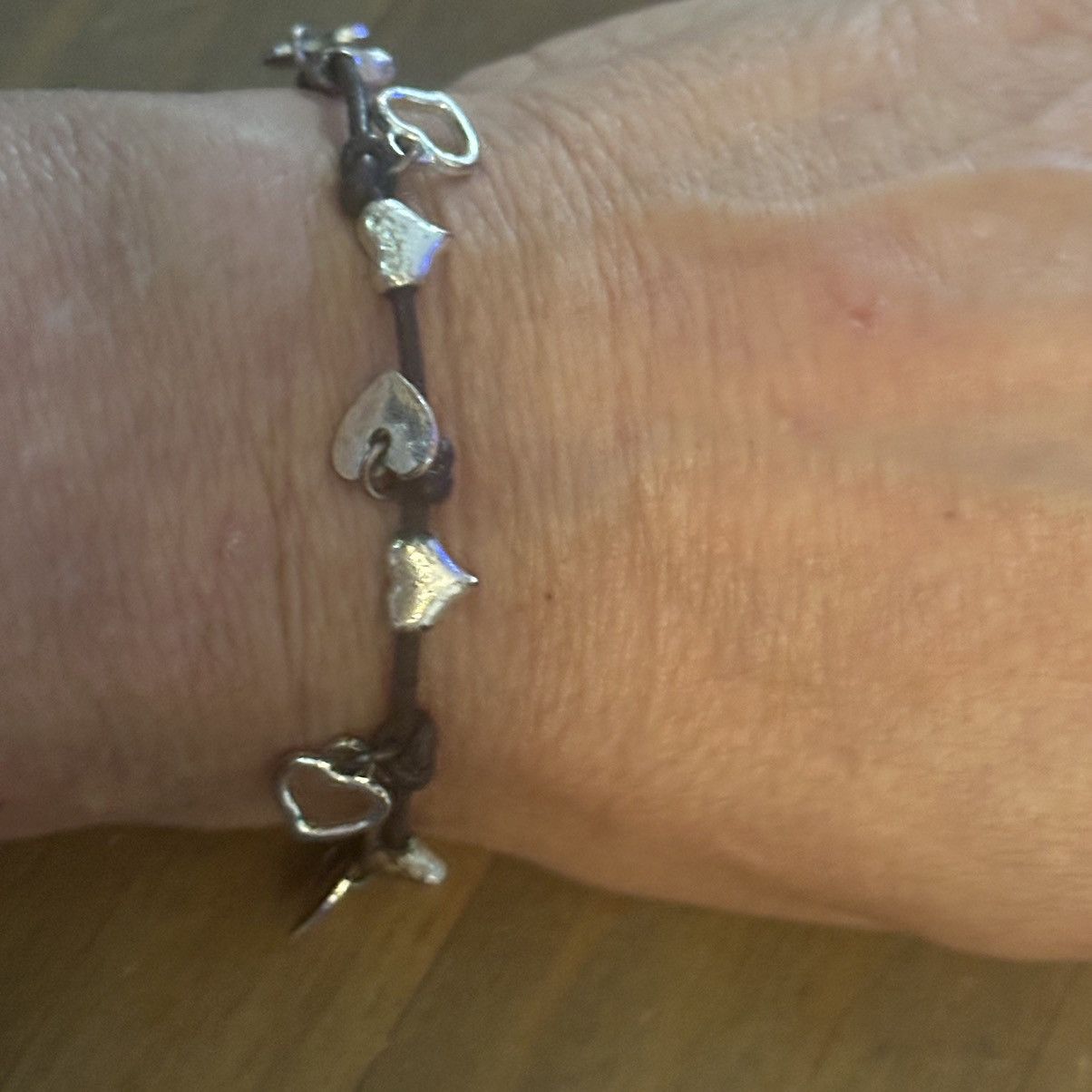 Other Leather cord heart charm bracelet Size ONE SIZE - 2 Thumbnail