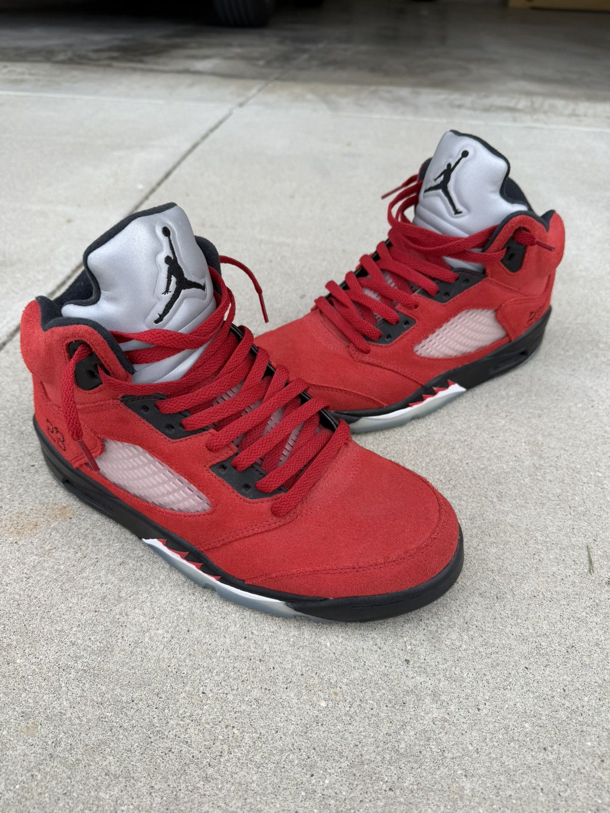 Jordan Brand Jordan 5 Retro Raging Bull Size US 9 / EU 42 - 1 Thumbnail