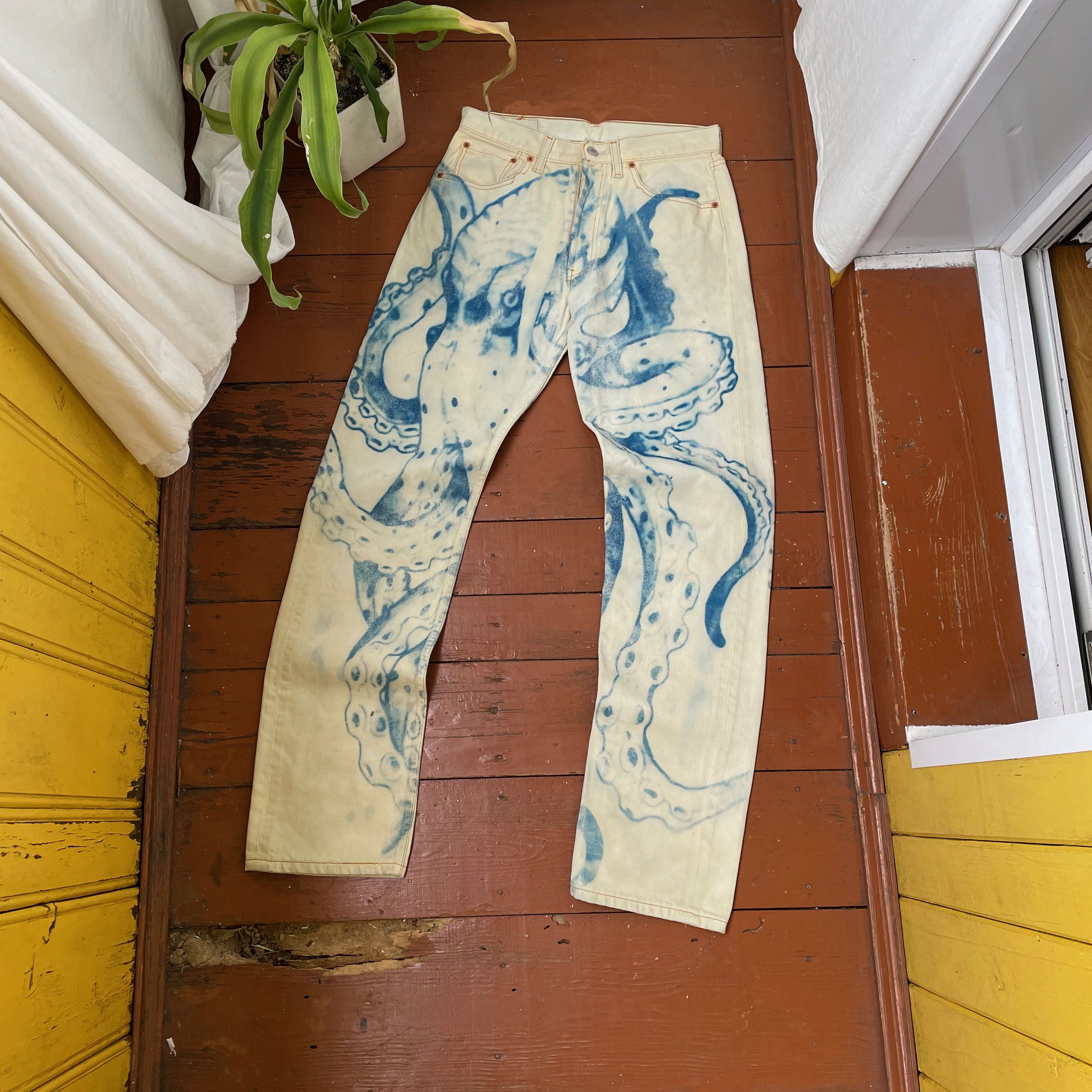 Levi's Levis 501 31x34 custom squid 🦑 print very rare Size US 31 - 9 Thumbnail