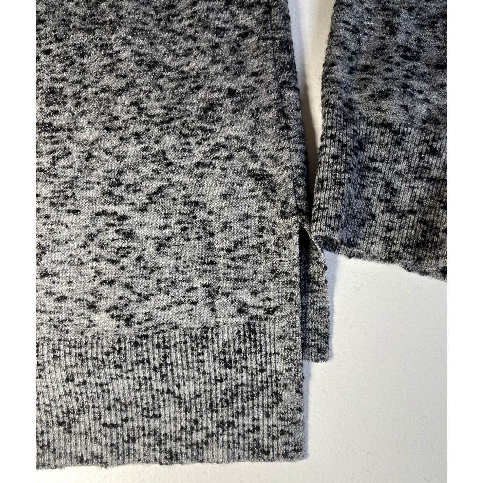 Vintage Wilfred Women’s Knit Sweater Heather Gray XS/ML? (Original lacks size clarity) Size M / US 6-8 / IT 42-44 - 7 Thumbnail