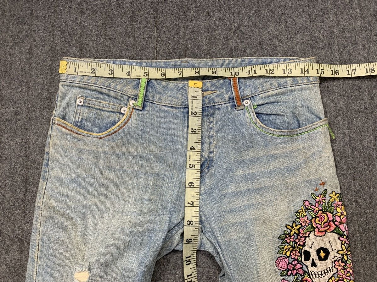 Japanese Brand Play Chess Embroidery Floral Skull Logo Whisker Beauty Faded Size 29" - 9 Thumbnail