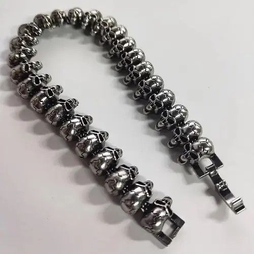 VIBE Hand Punk Skull Chain Bracelet Size ONE SIZE - 3 Thumbnail