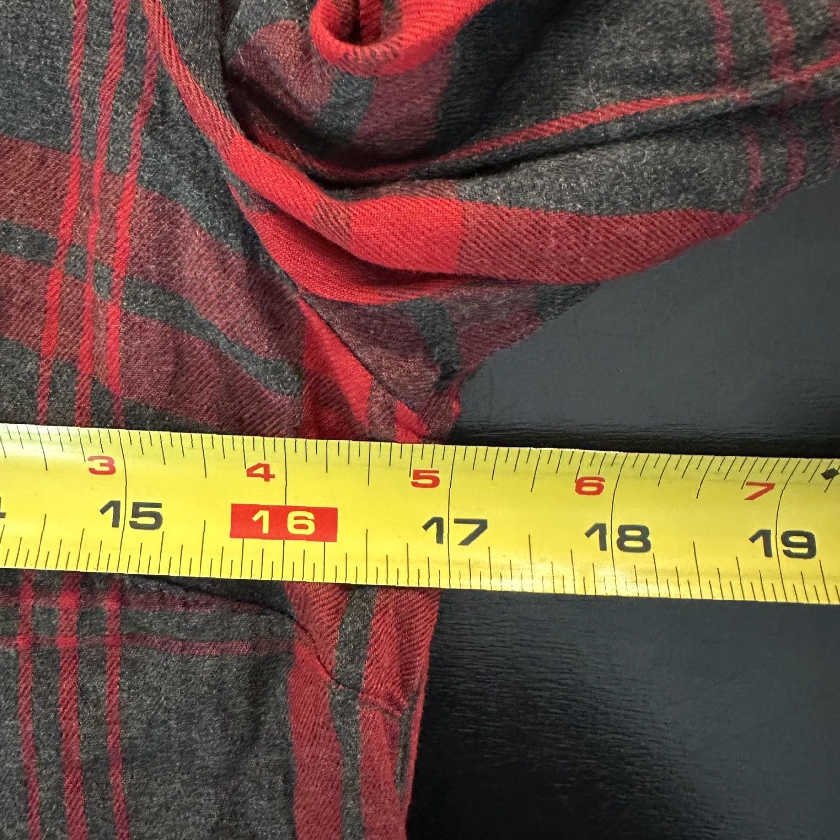 Vintage Cabi Shirt Womens Small Red Black Plaid Button Up Rayon Long Sleeve 3587 Blouse Top Size S / US 4 / IT 40 - 7 Thumbnail