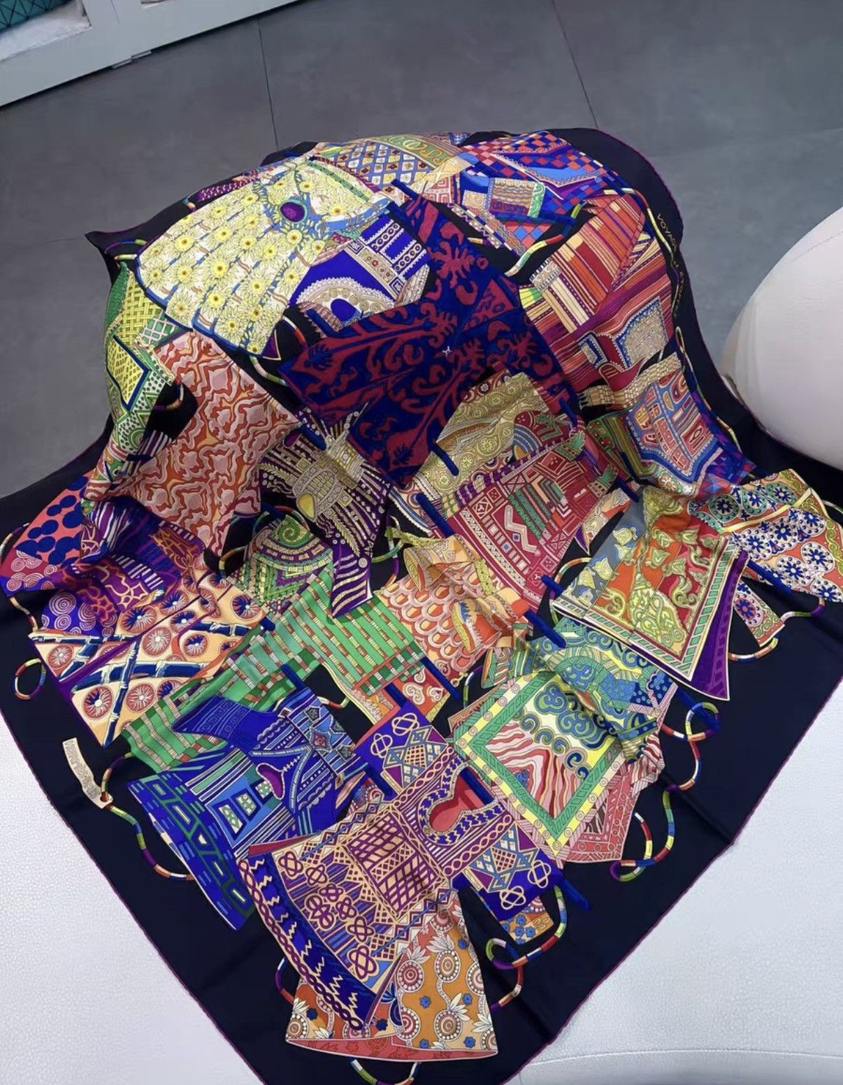 Hermes Hermès Silk Scarf J38 Size ONE SIZE - 2 Thumbnail