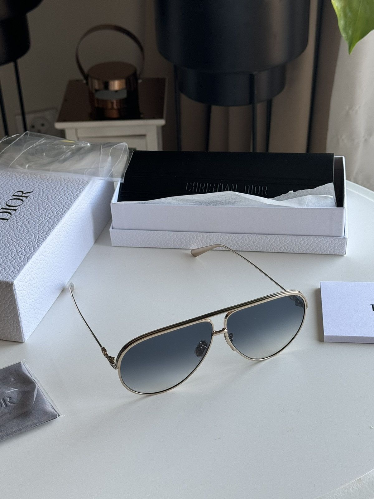 Dior Christian Dior Sunglasses Size ONE SIZE - 6 Thumbnail
