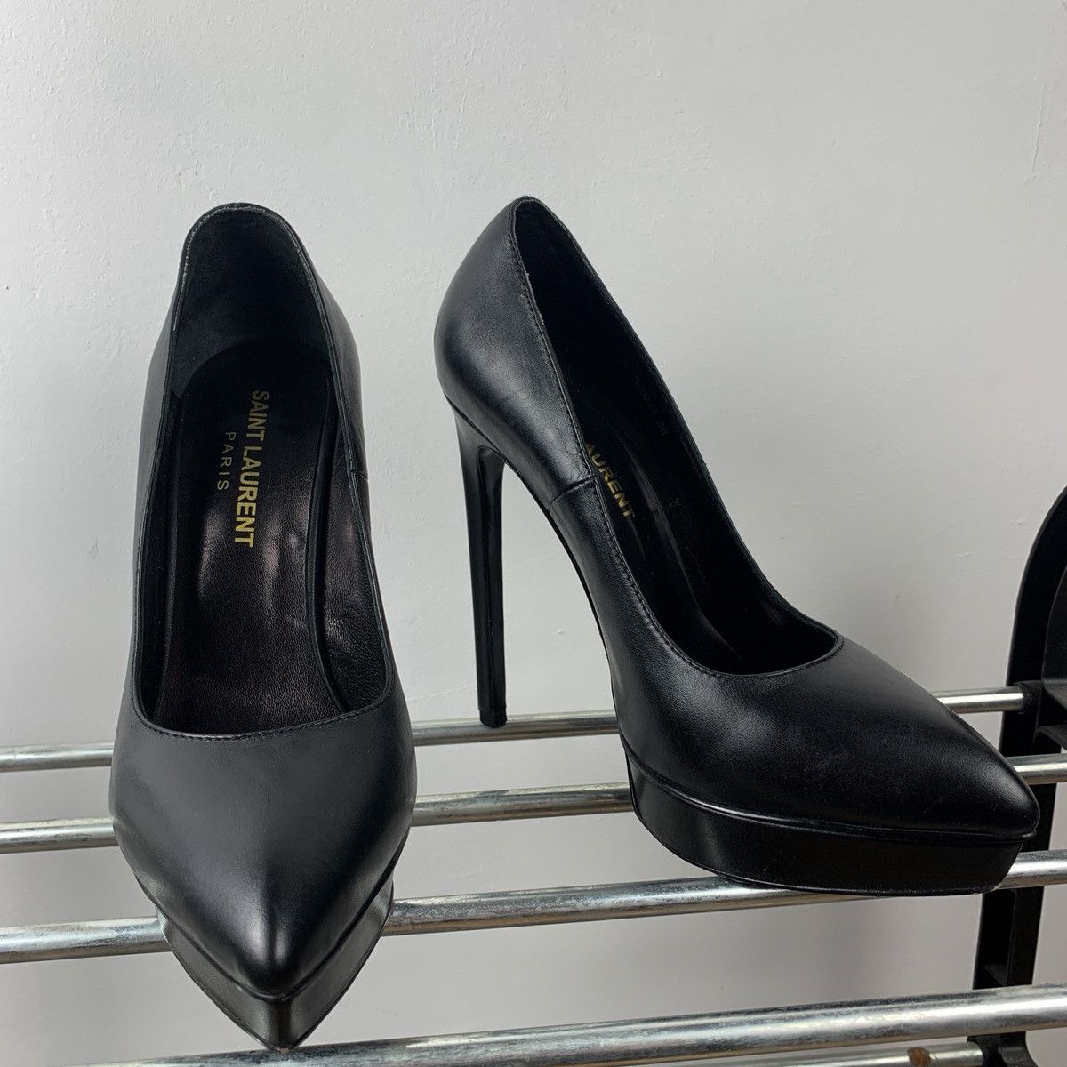 Saint Laurent Paris Saint Laurent Paris Black Heels Pumps Size US 6 / IT 36 - 1 Thumbnail