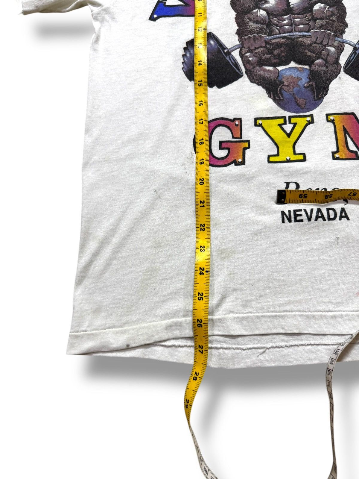 Vintage *RARE* VINTAGE 90s WORLD GYM TEE RENO NEVADA GORILLA Size US M / EU 48-50 / 2 - 5 Thumbnail