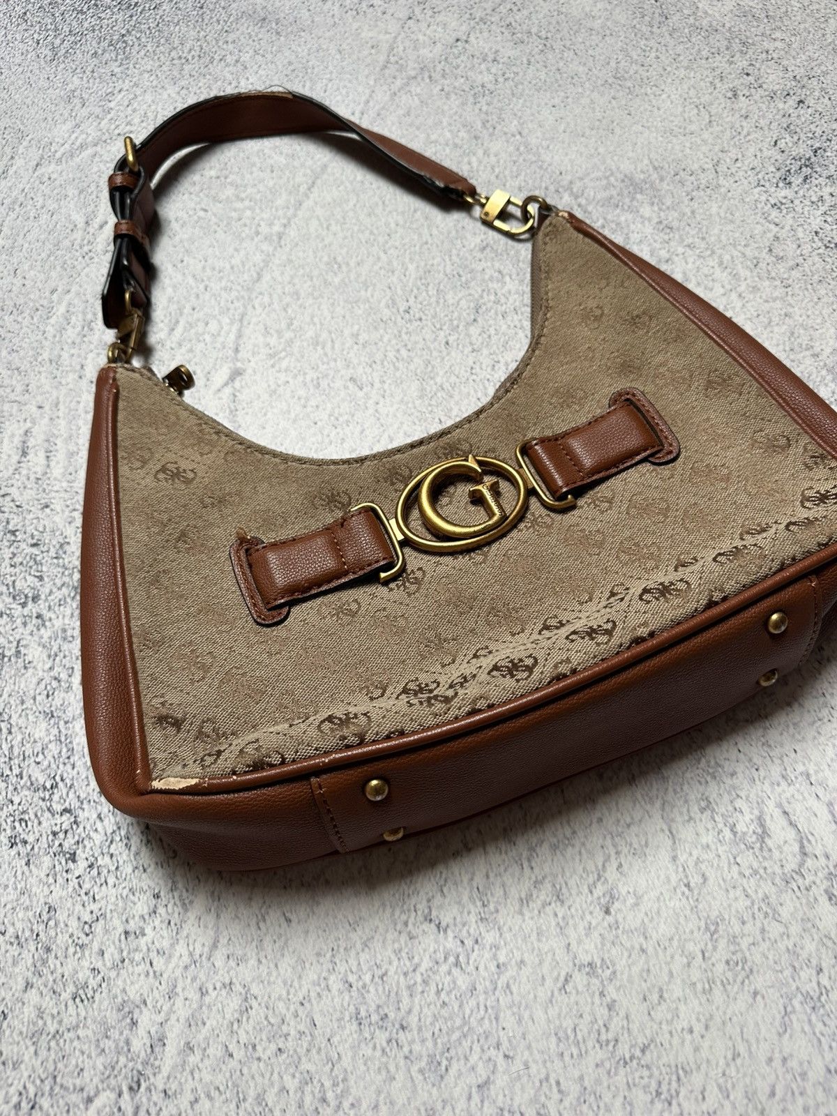 Guess Vintage Guess Big "G" Logo Womens Y2K Bag Awantgarde Size ONE SIZE - 6 Thumbnail
