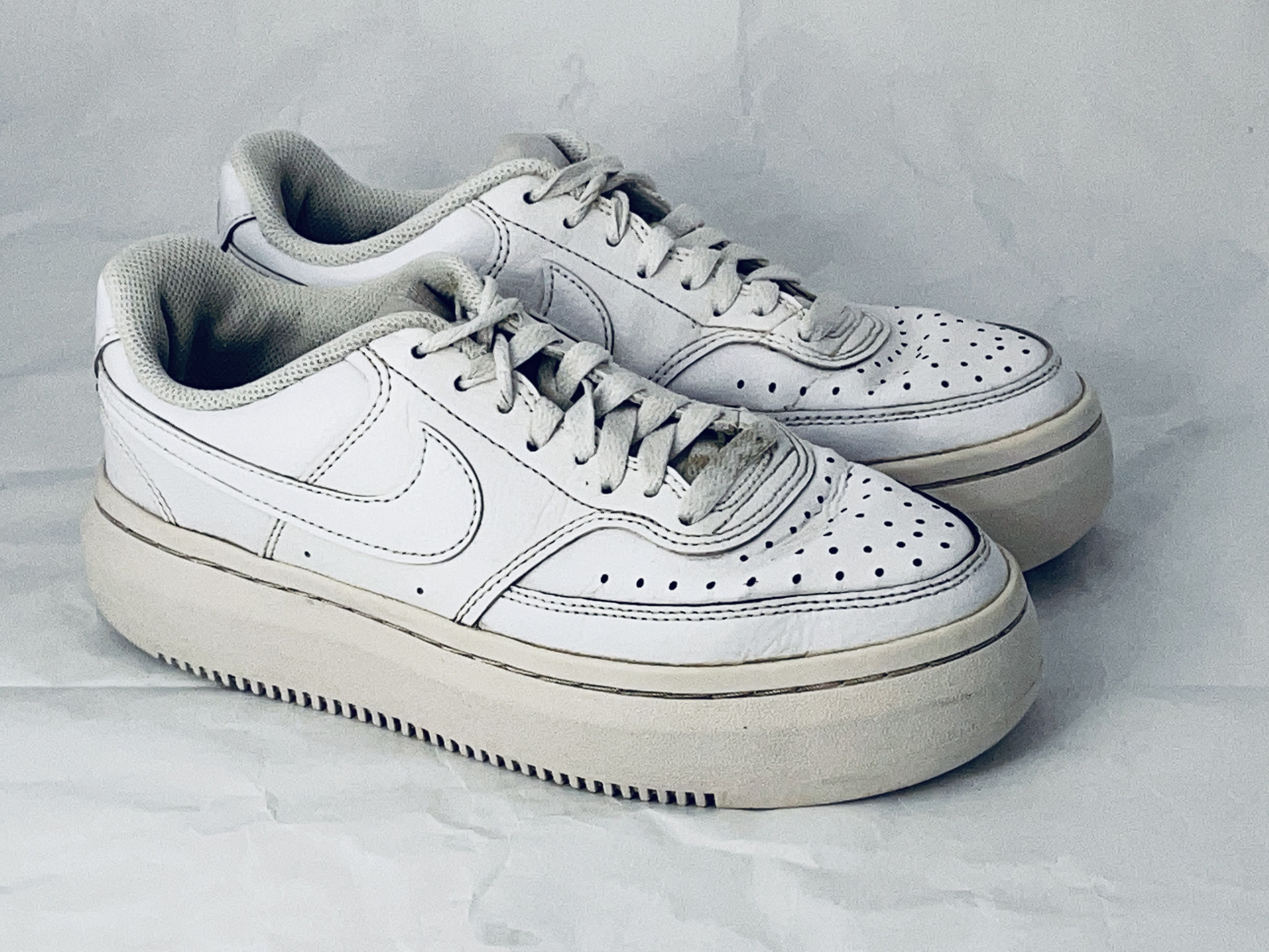 Nike 👟 29,90 € – Nike Court Vision Alta Weiß - Gr. 40 Size US 9.5 / IT 39.5 - 1 Thumbnail