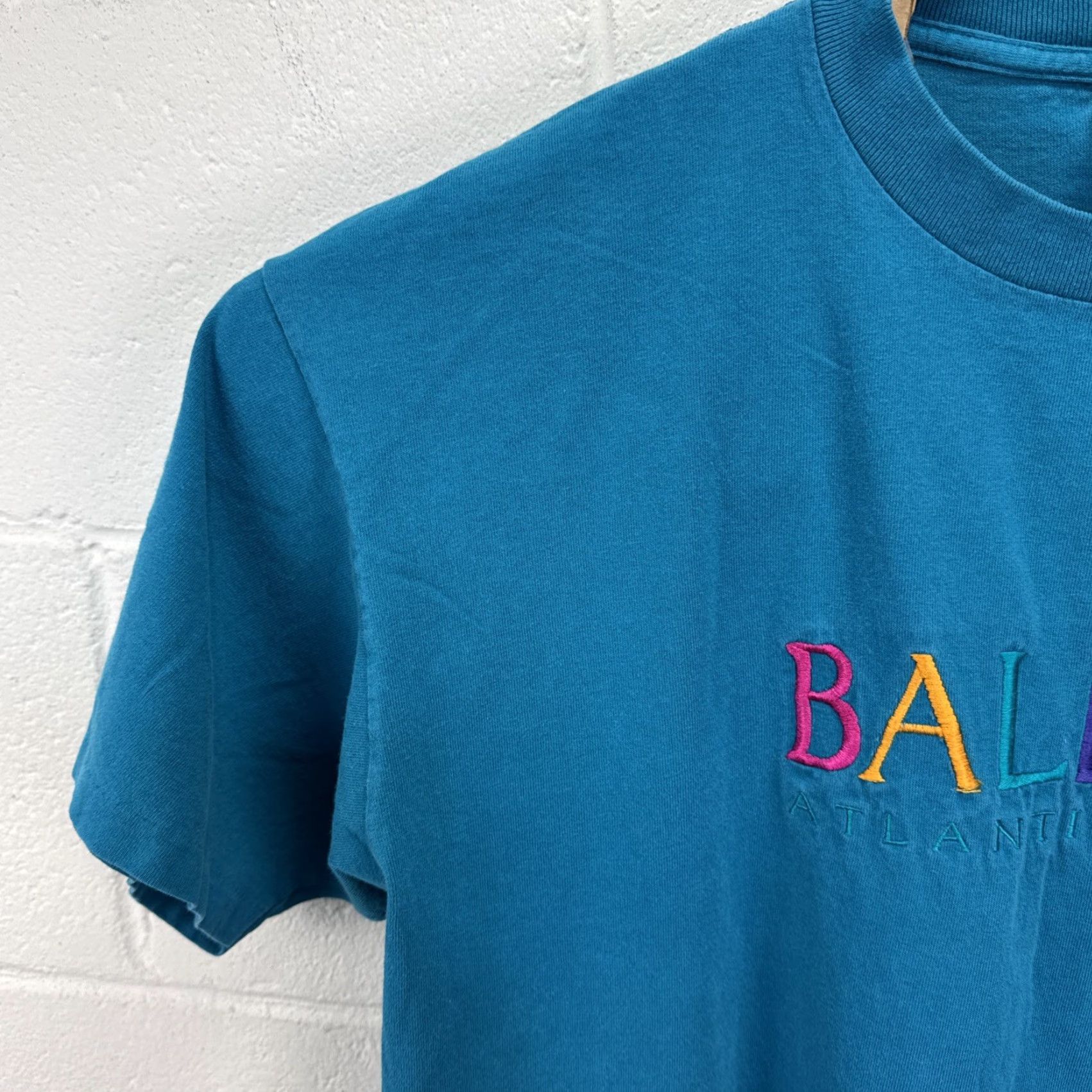 Bally VINTAGE Ballys Casino Atlantic City T Shirt Large Blue Embroidered Men Shirt 90s Gambling Atlantic City Ballys Casino Man Mens Size US L / EU 52-54 / 3 - 6 Thumbnail