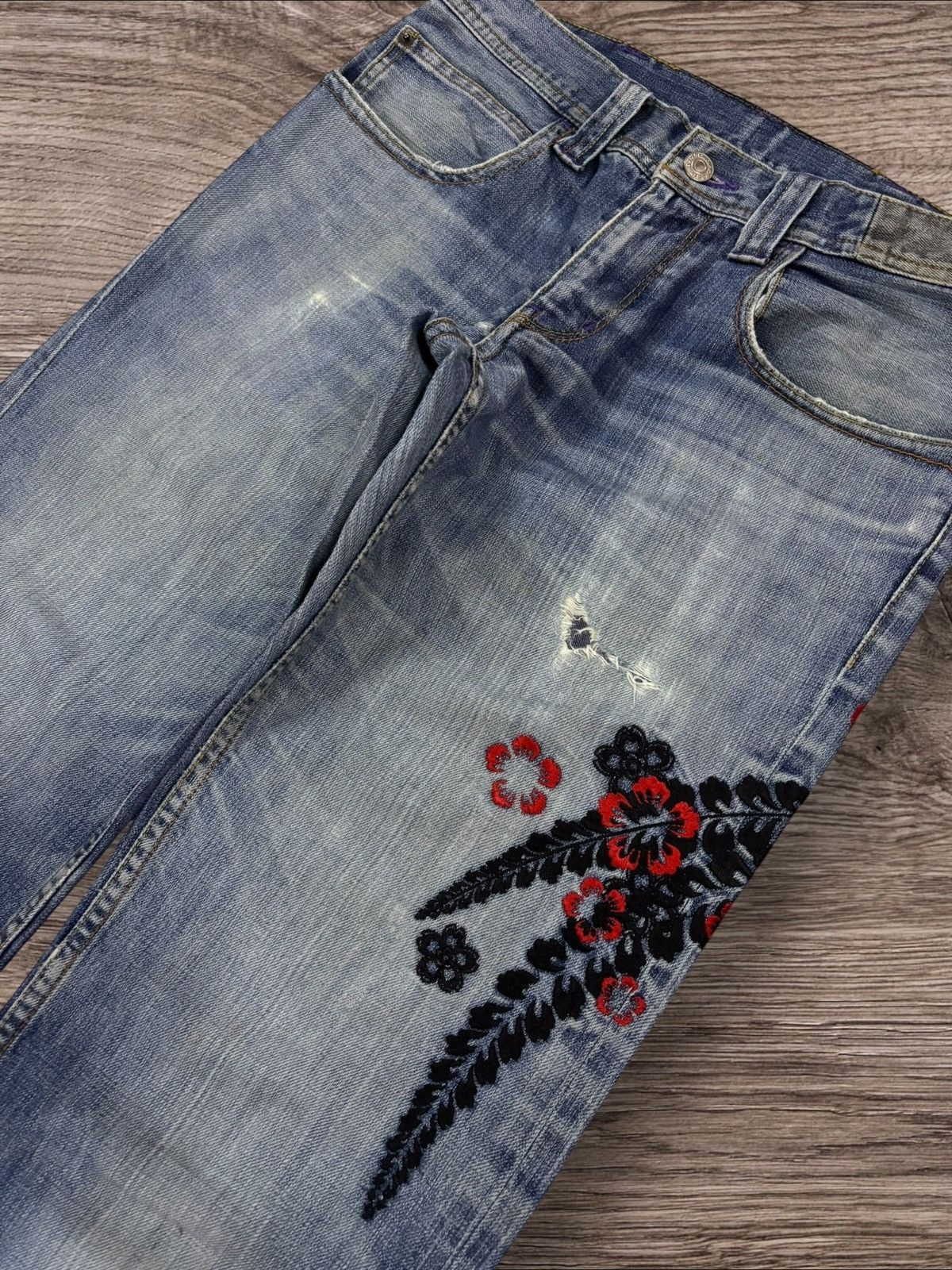Takeo Kikuchi Y2k Takeo Kikuchi Japan Florish Embroidery Jeans Size 30" / US 8 / IT 44 - 6 Thumbnail