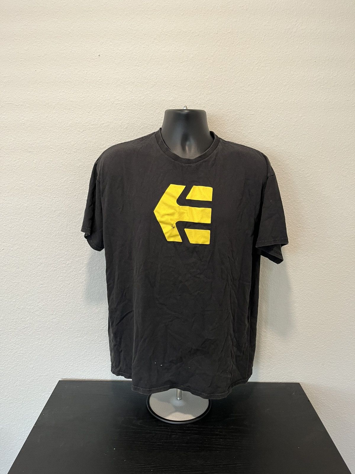 Etnies Etnies skate shirt Size US XL / EU 56 / 4 - 1 Thumbnail