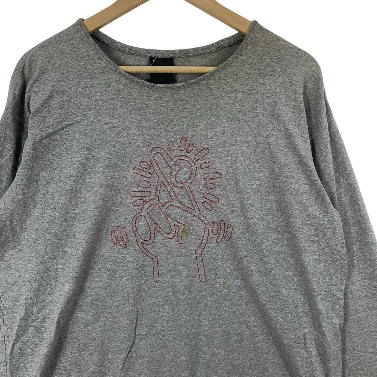 Uniqlo Vintage UNIQLO X KEITH HARING Crossed Fingers Long Sleeve Size US XL / EU 56 / 4 - 5 Thumbnail