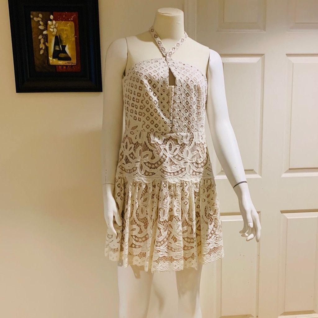 Other BCBG White Lace beige Liners Halter Dress Size 12 Size XL / US 12-14 / IT 48-50 - 1 Thumbnail