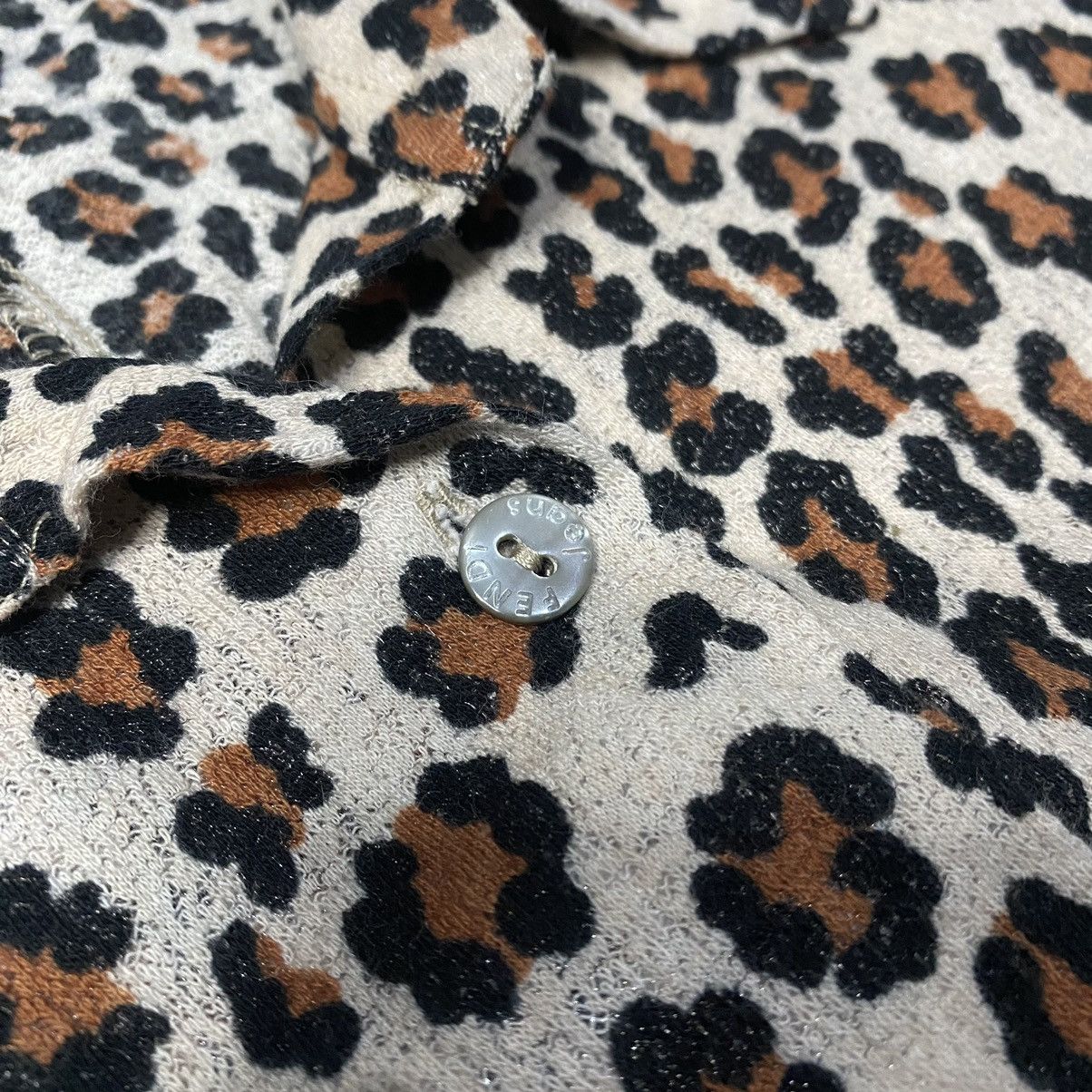 Fendi Vintage Fendi Jeans Leopard Button Up Womens Size M / US 6-8 / IT 42-44 - 5 Thumbnail