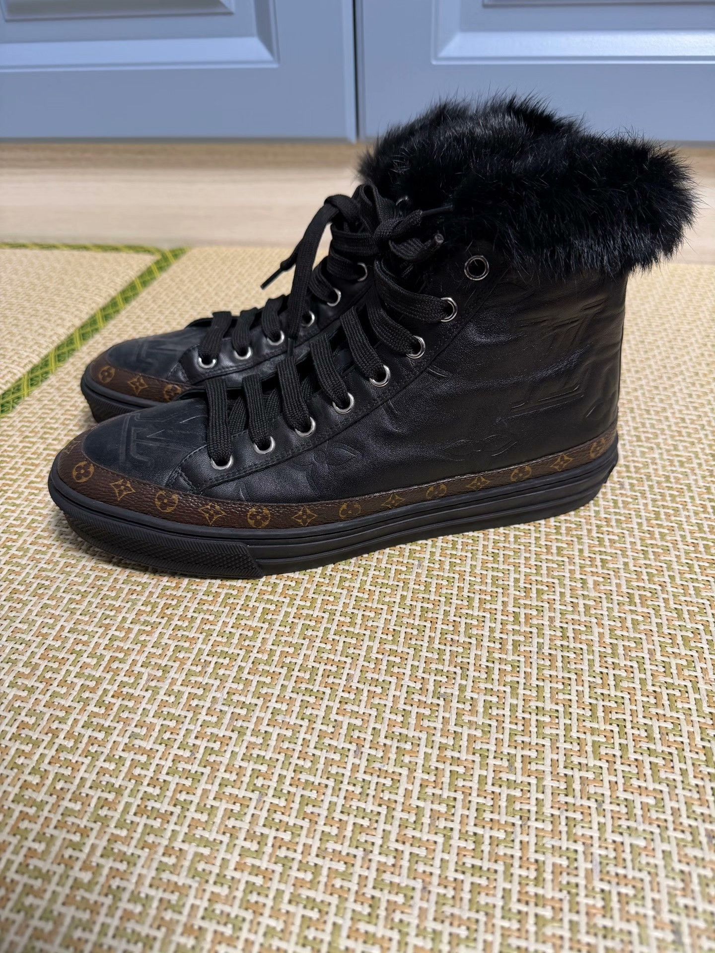 Louis Vuitton Hitop Sneakers Size US 5.5 / EU 38 - 1 Thumbnail