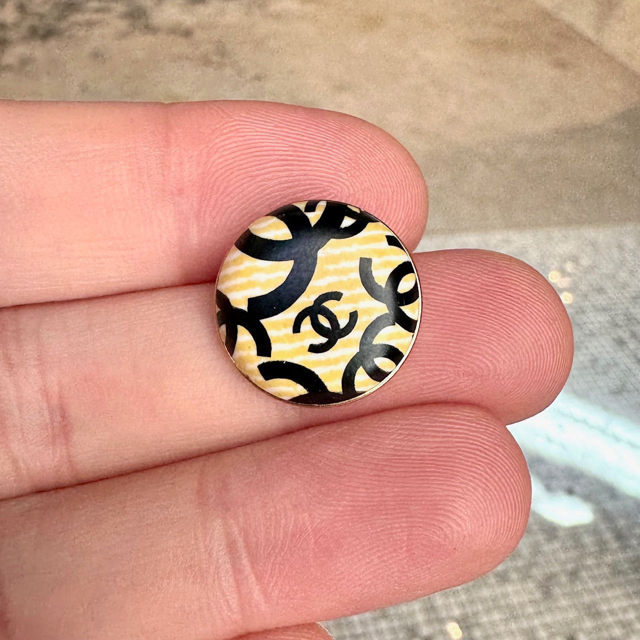 Chanel Chanel 2002 02P CC Logo Striped Round Stud Earrings Size ONE SIZE - 4 Thumbnail