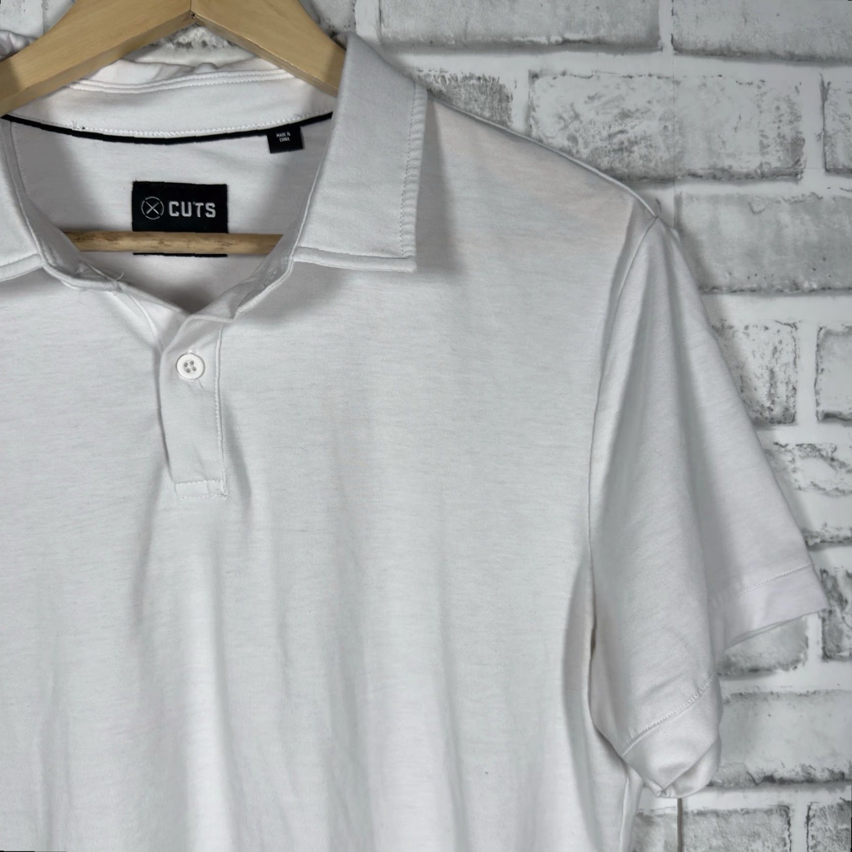 Cuts Cuts Polo Shirt Mens Size M White Polyester Casual Shirt Size US M / EU 48-50 / 2 - 2 Thumbnail