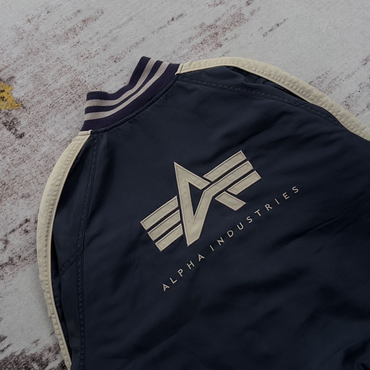Alpha Industries VINTAGE ALPHA INDUSTRIES BOMBER JACKET BIG EMBROIDERY LOGO Size US S / EU 44-46 / 1 - 3 Thumbnail