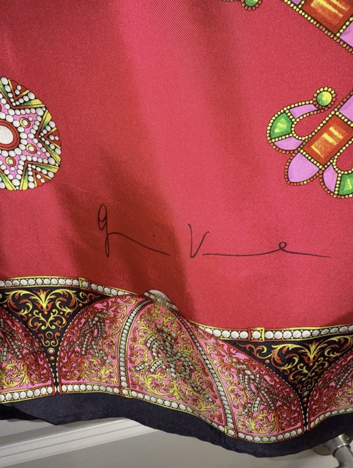 Versace GIANNI VERSACE Silk shirt Le Croci print IT 48 S/S 1992 Size US M / EU 48-50 / 2 - 5 Thumbnail