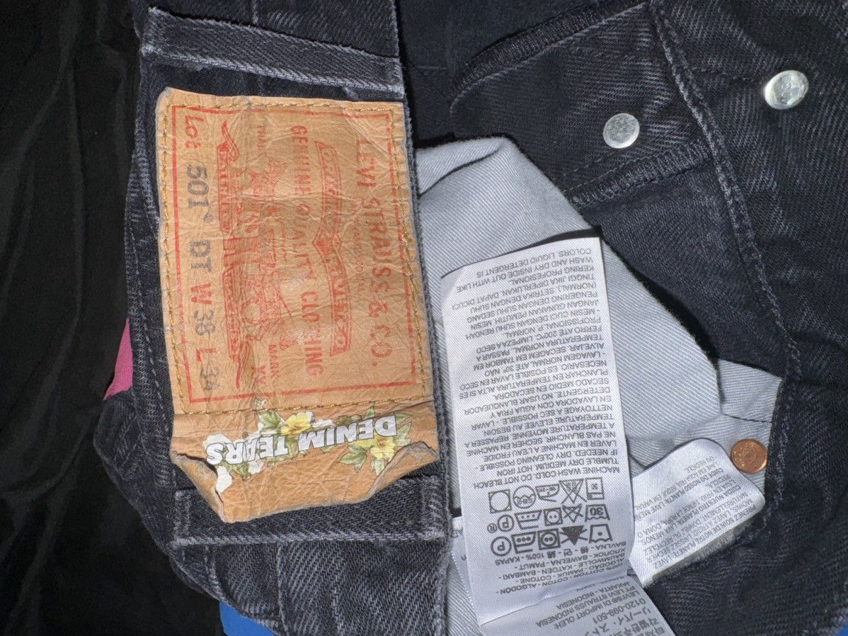 (B).Stroy × DENIM TEARS × Levi's Denim Tears Bstroy Tears 501 Jean washed black Size US 38 / EU 54 - 4 Thumbnail