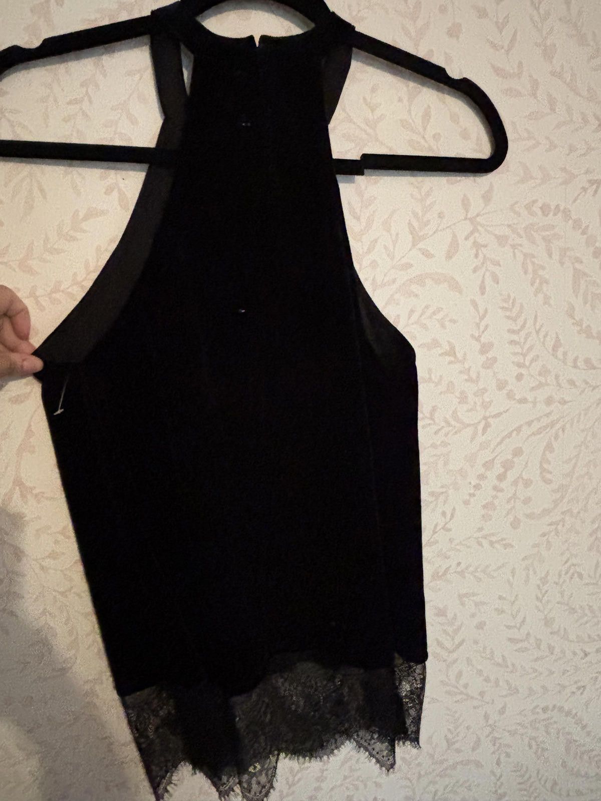 Other NWT Kimchi Blue Black Sleeveless Velvet Top with Lace Hem Size S / US 4 / IT 40 - 6 Thumbnail