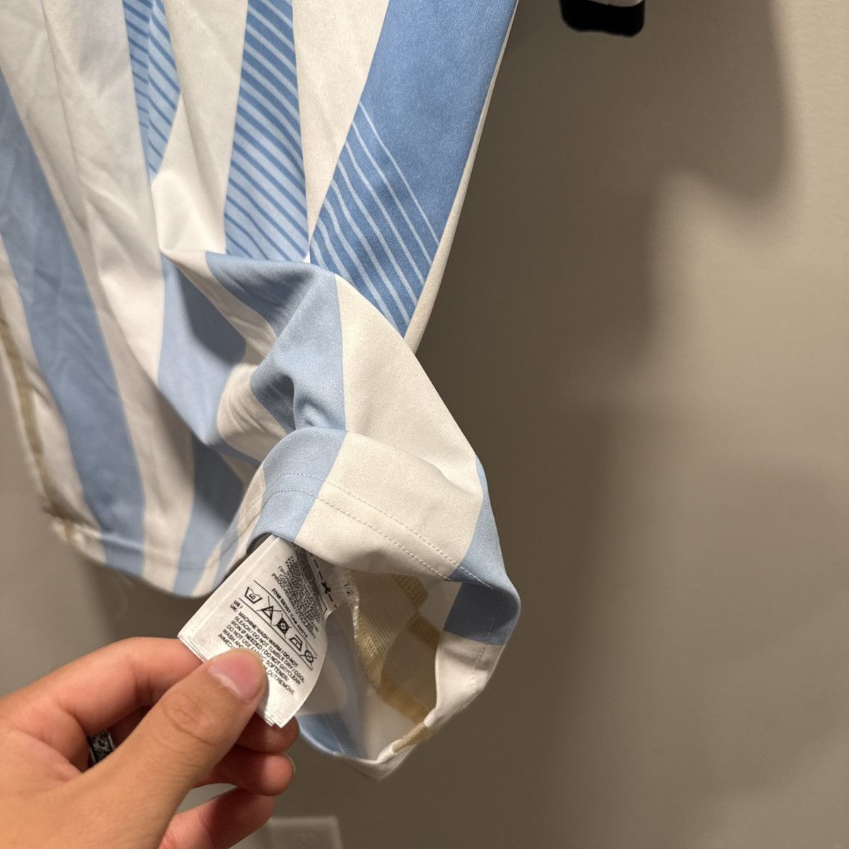 Other Adidas Argentina AFA 2013/15 Home Soccer Jersey Size L gold Size US L / EU 52-54 / 3 - 5 Thumbnail