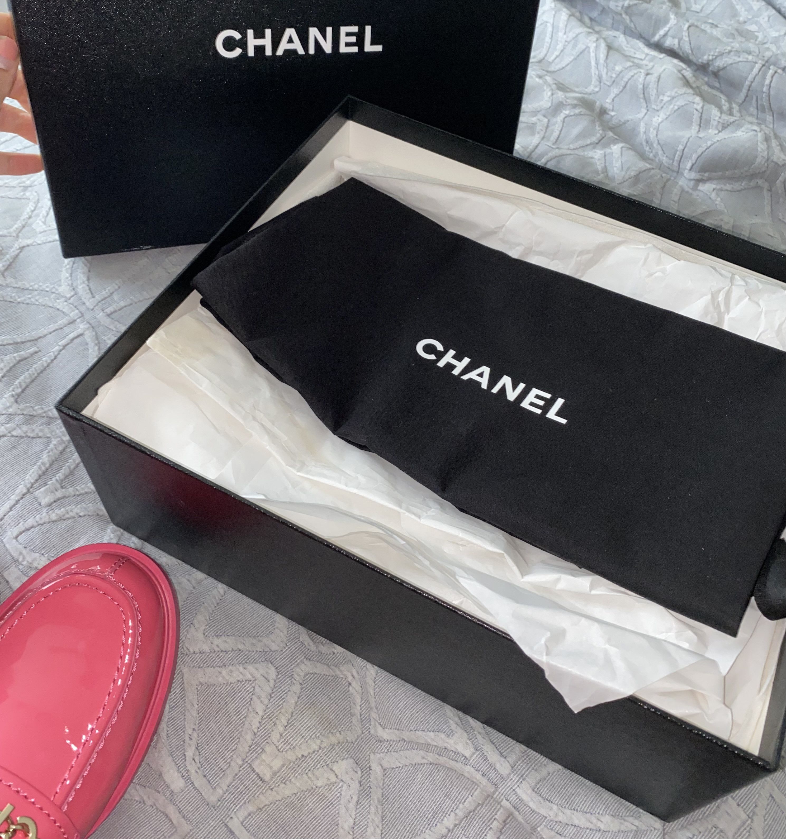 Chanel BRAND NEW Chanel loafers - Bonnie/ Clyde Cruise 2022 charm Size US 9.5 / IT 39.5 - 11 Thumbnail