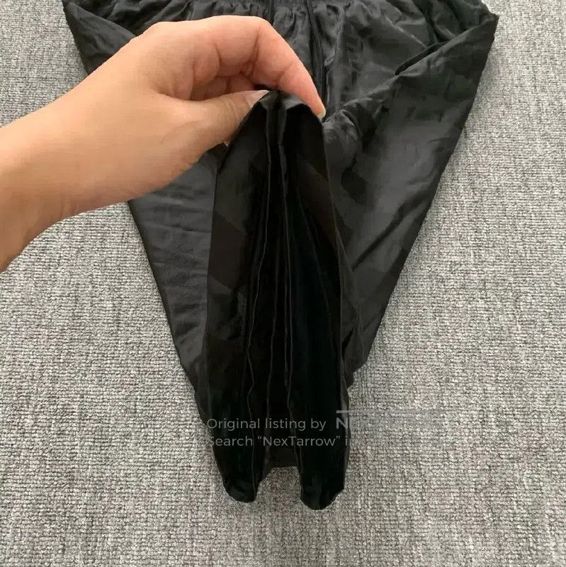 Fendi Fendi Women's Black Cotton Shorts . Size 28" / US 6 / IT 42 - 2 Thumbnail