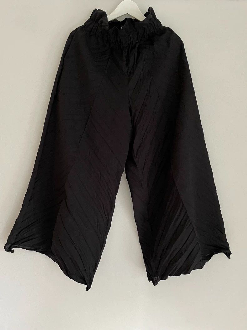 Issey Miyake Issey Miyake size:2 Black mainline pleated wide-leg pants Size 23" - 2 Thumbnail
