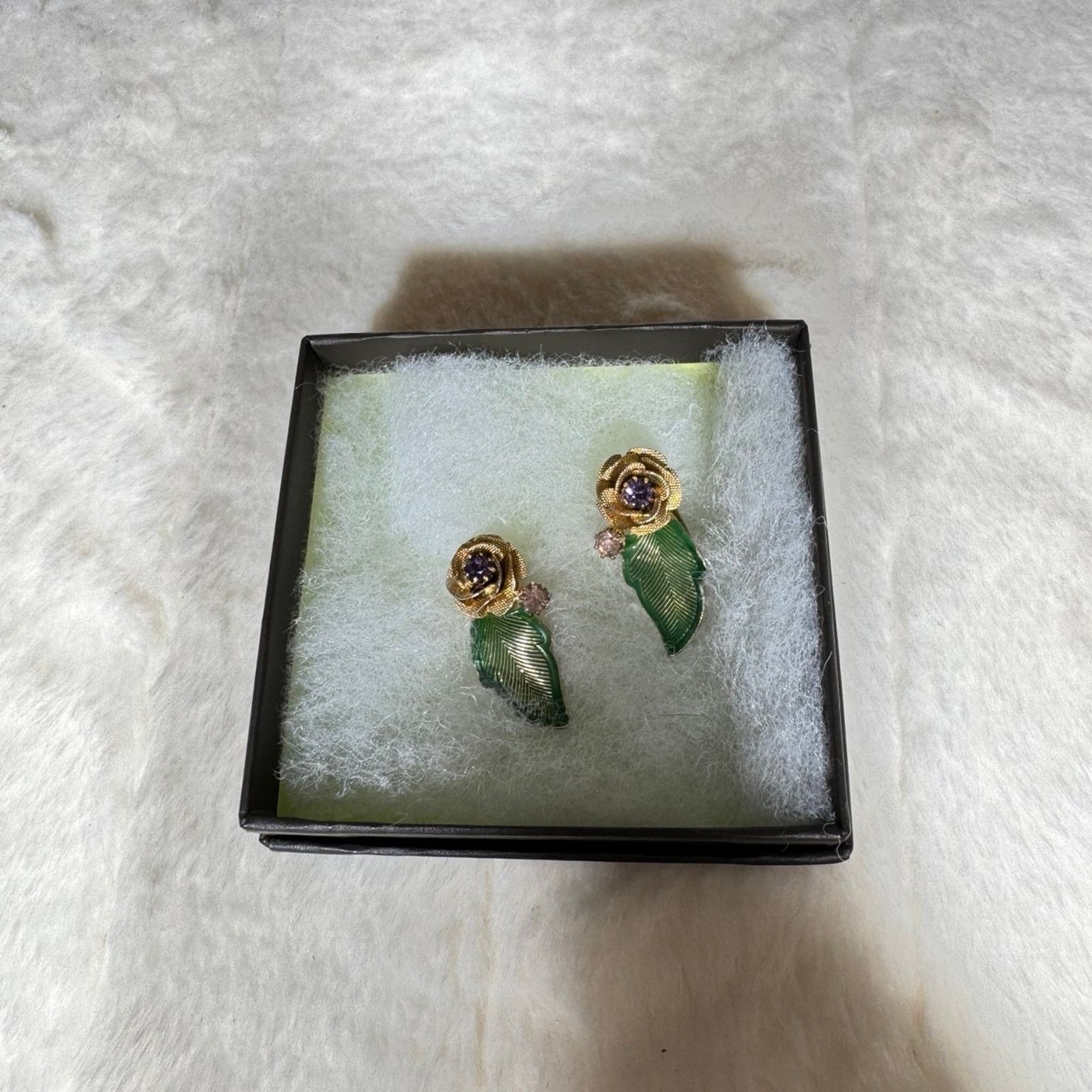NBDN Nobrandedon VTG rare Hobe clip earrings Size ONE SIZE - 5 Thumbnail