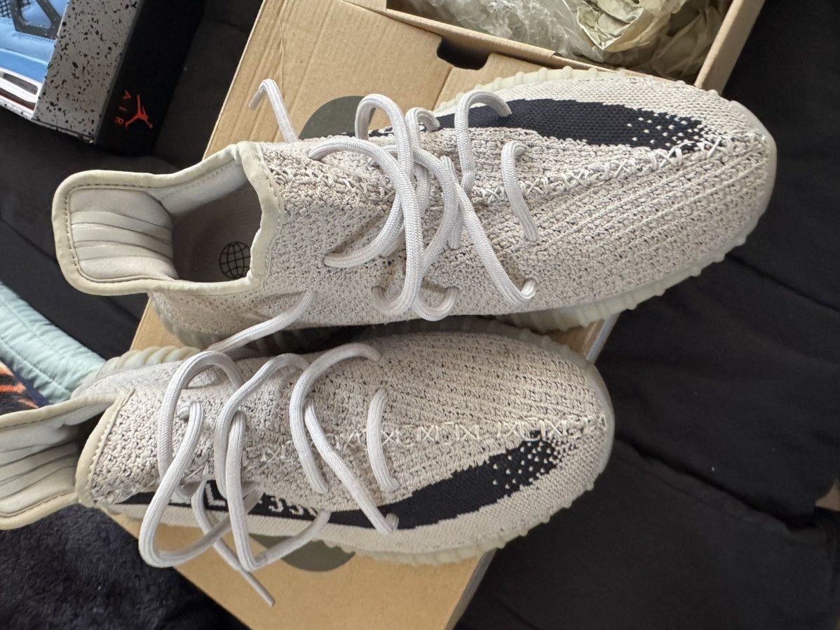 Adidas × Yeezy yeezy Size US 9.5 / EU 42-43 - 4 Thumbnail