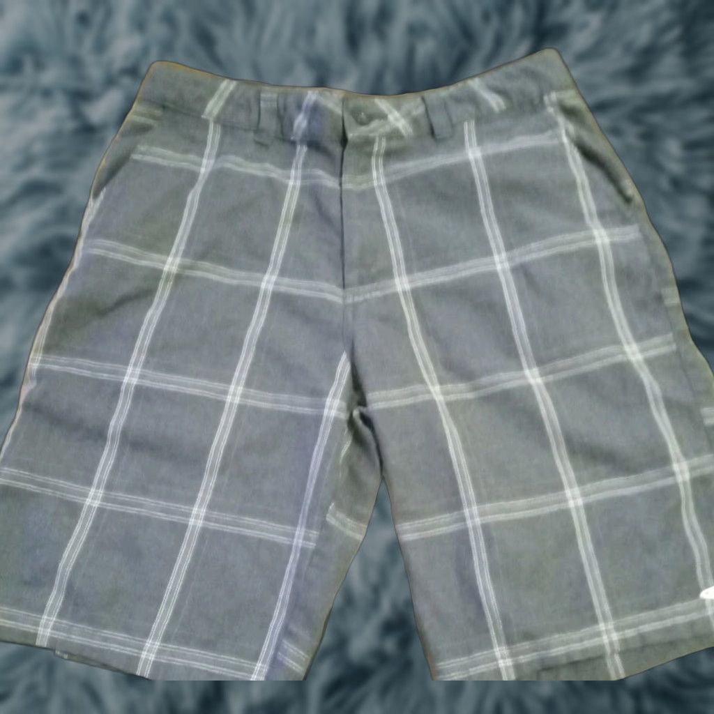 O'Neill O'neill Bermuda Shorts 32" Waist 21" Long Purple Plaid Beach Bum Golfer Traveler Casual Mens Bermuda Shorts 32 Purple Size US 32 / EU 48 - 1 Thumbnail