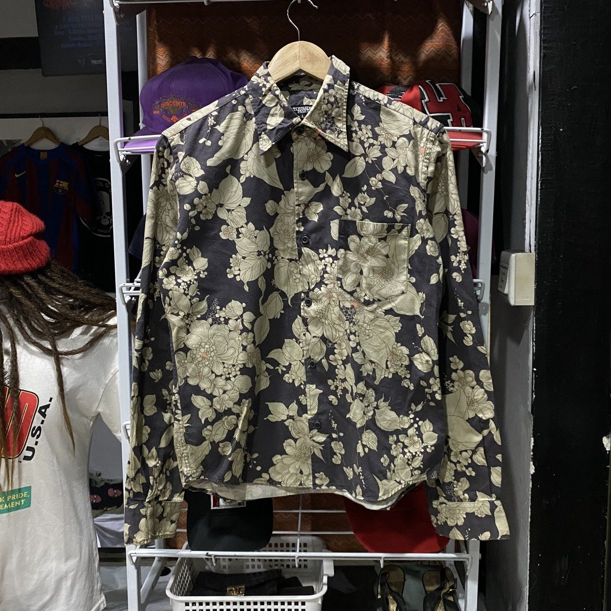 Tornado Mart Flower Floral Full Print Button Up