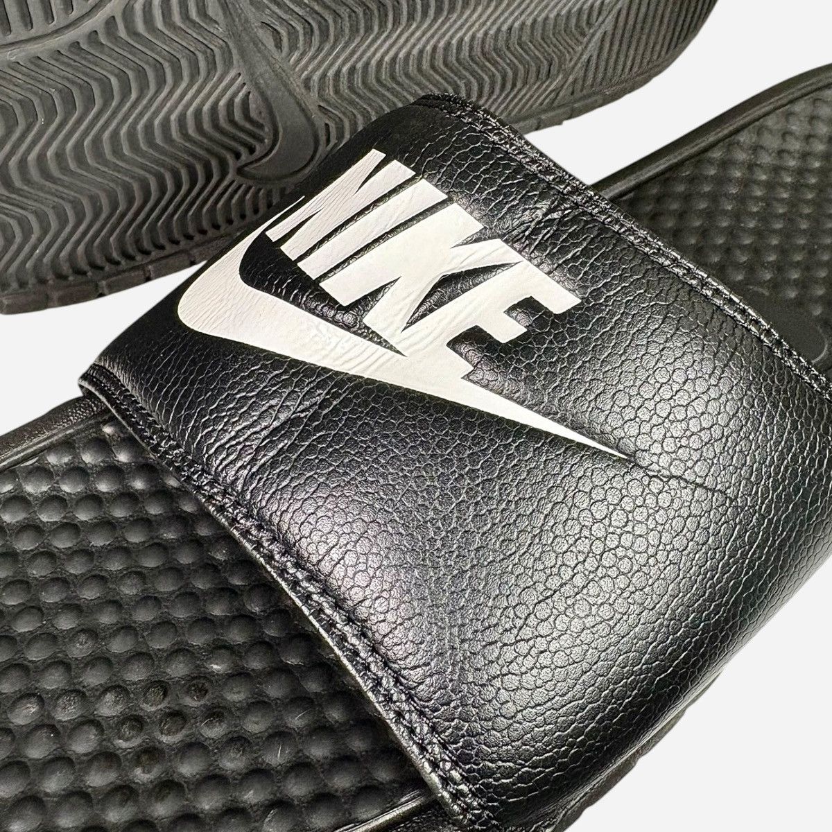 Nike Nike Men’s Benassi JDI Black Slides Sz 11 Size US 11 / IT 41 - 13 Thumbnail