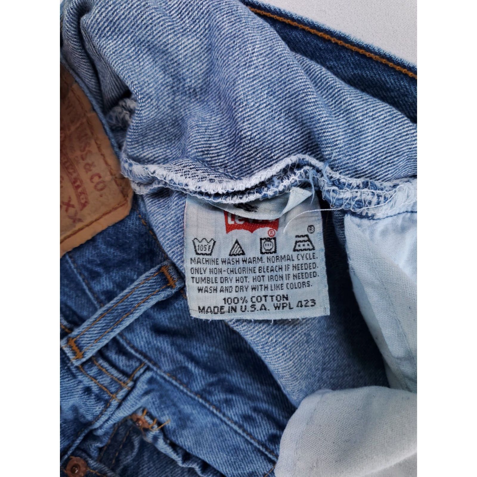 Levi's VINTAGE Levi's 501 VTG 90s Jeans Whiskering Made USA Mens 30 x 30 30 x 29 Actual Blue Straight Jeans Mens Size US 30 / EU 46 - 2 Thumbnail