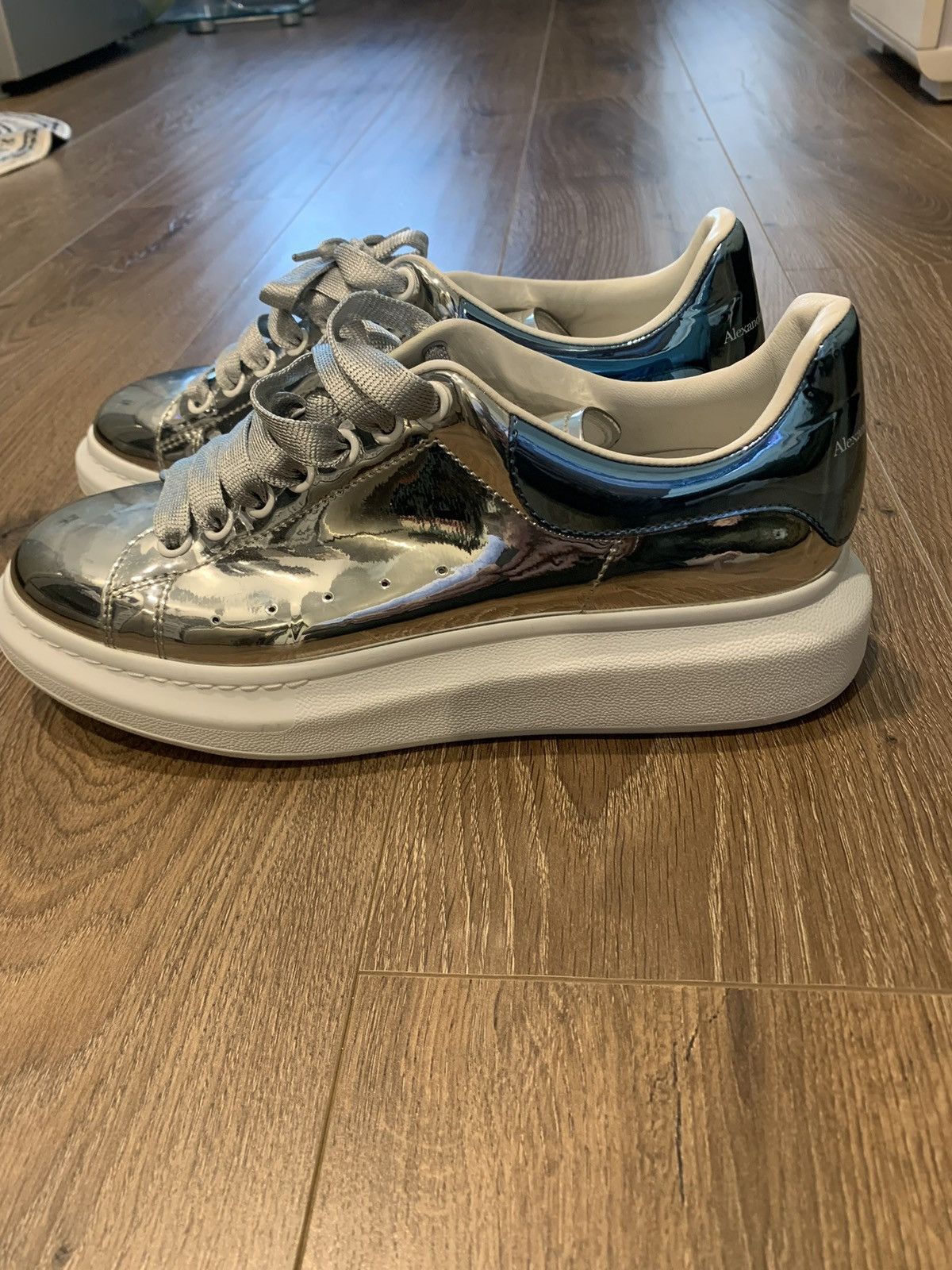 Alexander McQueen Alexander McQueen Metallic Silver Platform Sneakers EU 42 Size US 9 / EU 42 - 1 Thumbnail