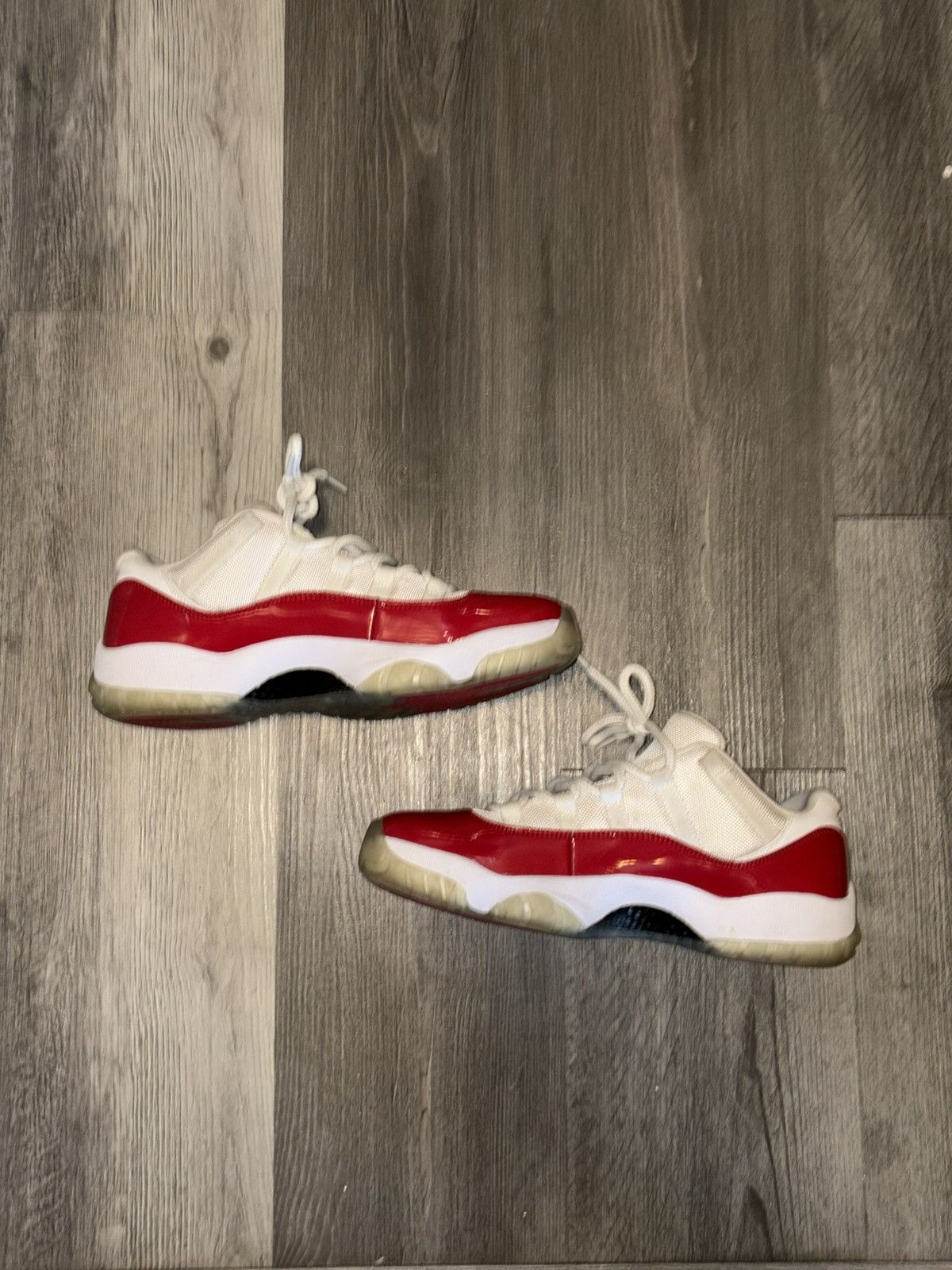 Jordan Brand Cherry Low-top 11s Size US 9.5 / EU 42-43 - 3 Thumbnail
