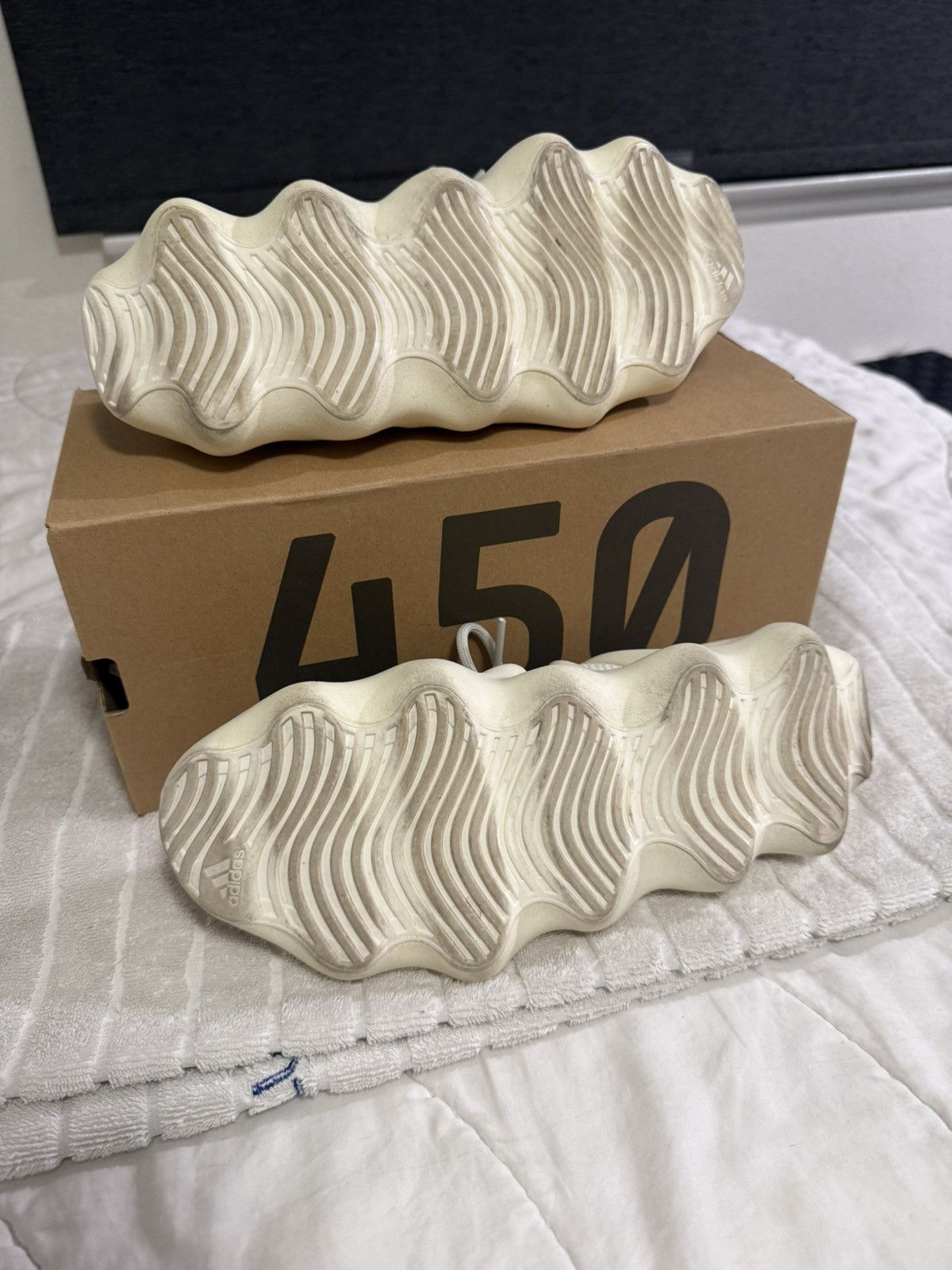 Yeezy Men’s Size 10 U.S. adidas Yeezy 450 Cloud White Sneakers Size US 10 / EU 43 - 12 Thumbnail