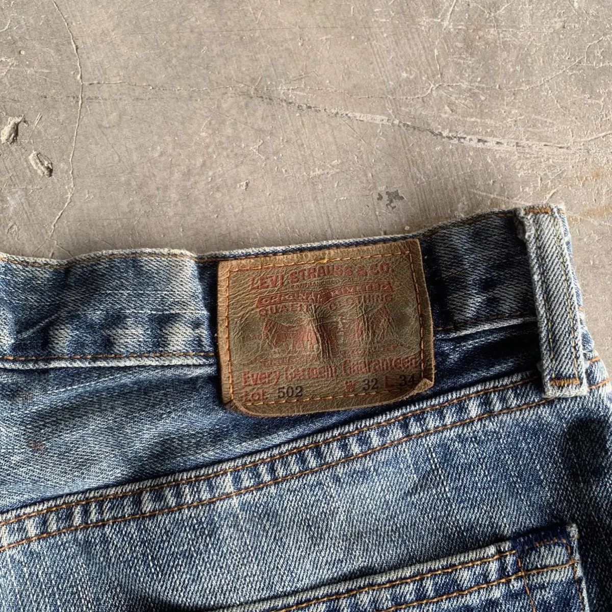 Levi's Vintage Clothing 💥DISTRESSED!Vtg Levi’s 502 Mudwash Jeans W32 L34 Denim Pants Size US 32 / EU 48 - 16 Thumbnail