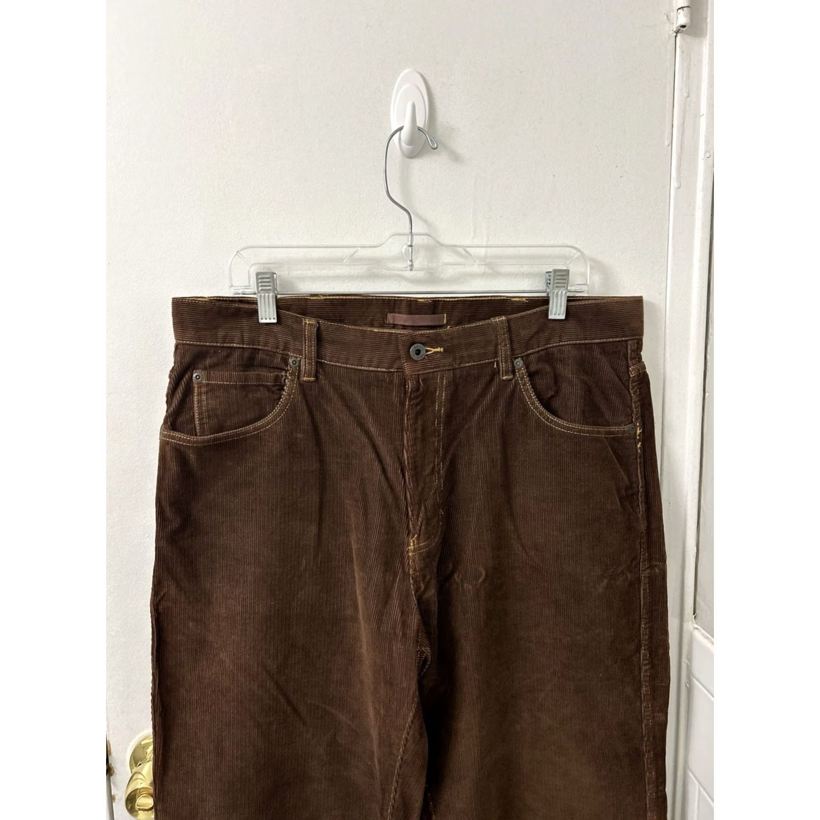 Vintage L.L. Bean Corduroy Pants Mens 36x33 Brown Natural Fit 5-Pocket Straight Leg YKK Zip Fly Regular Rise Size US 36 / EU 52 - 2 Thumbnail