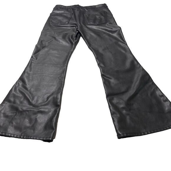 American Eagle Outfitters American Eagle Stretch Faux Leather Flare Pants Size 14 Long Size 36" / US 14 / IT 50 - 6 Thumbnail
